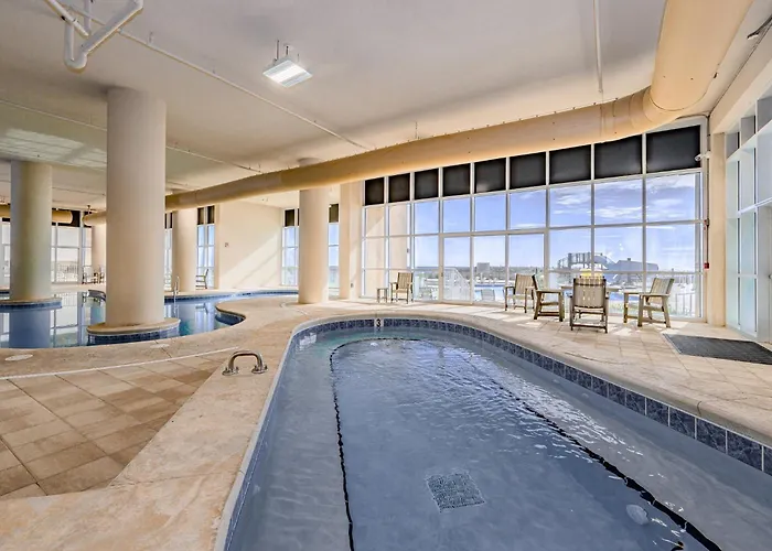 Phoenix Gulf Towers 904